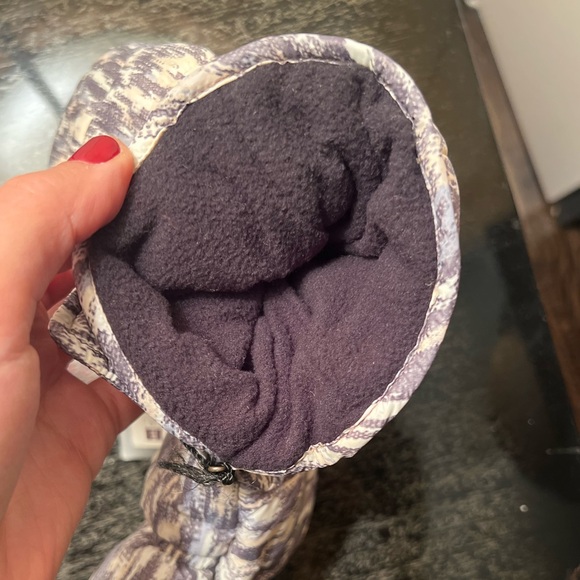 NWT Isabel marant Terka ski mittens (anthracite color) - Picture 6 of 6